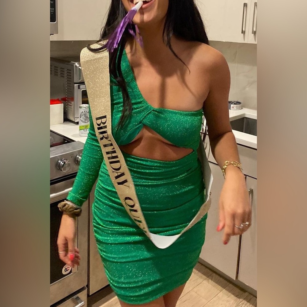 HELLO MOLLY DRESS IN GREEN